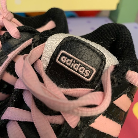 🎀SALE🎀 Adidas Toddler Sneakers - Picture 7 of 8